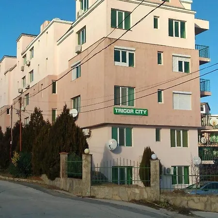 Sunny Home1 Apartment